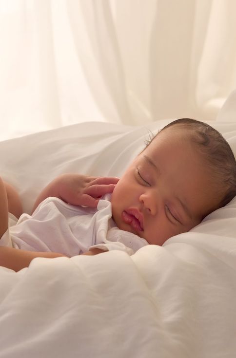 Traveling With Your Baby This Winter: Simple Skincare Tips for a Calm, Comfortable Journey